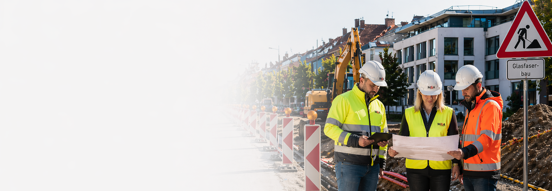 M&A Mitarbeiter aus Stuttgart bei der Verkehrszeichenplanung für eine sichere Baustellenabsicherung nach RSA 21